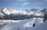 Pohled zpt ze sjezdovky Fiocco di Neve na celou oblast. Passo Groste, Brenta a Monte Spinale
